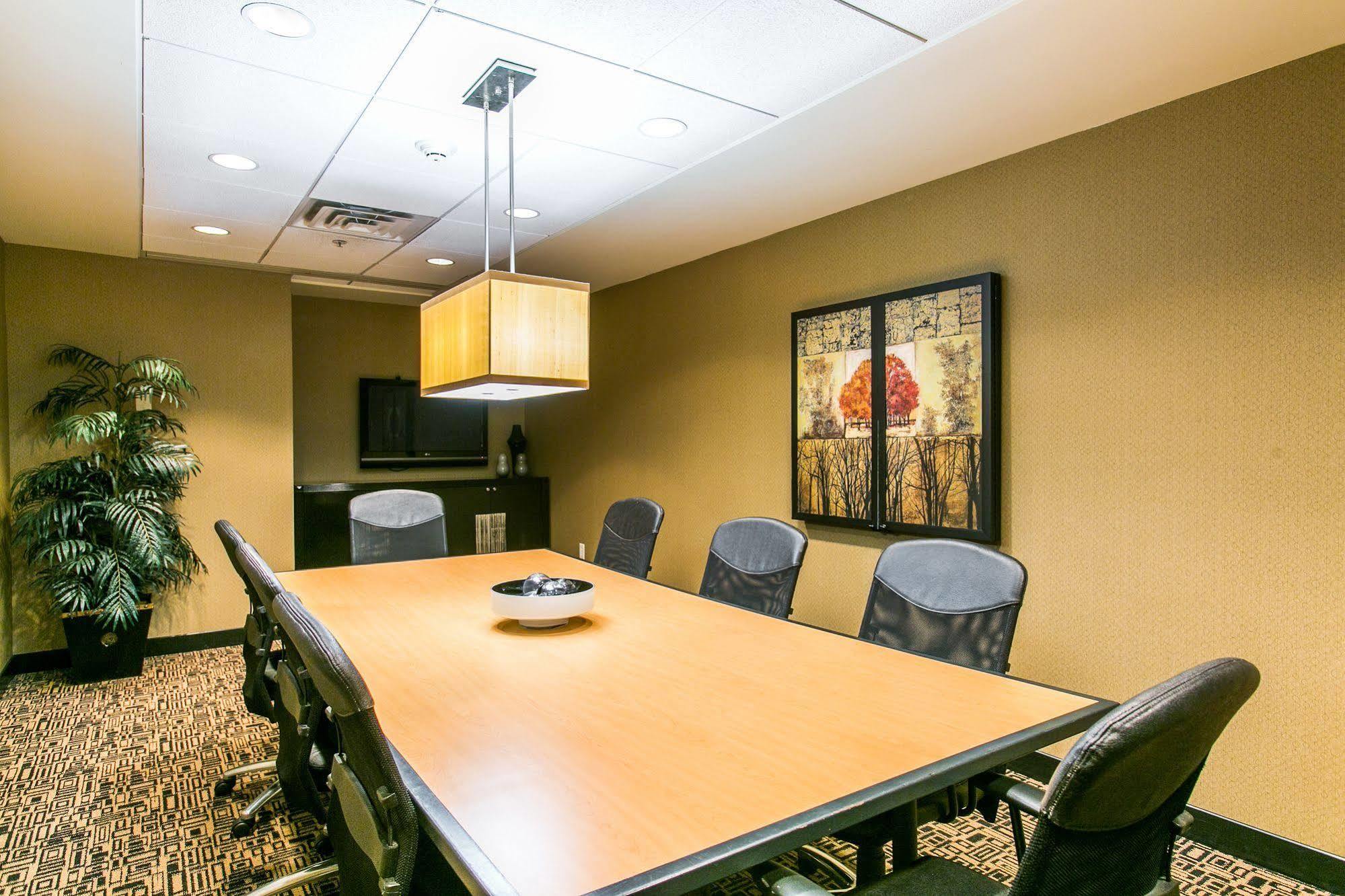 Springhill Suites By Marriott Indianapolis Airport/פליינפילד מראה חיצוני תמונה